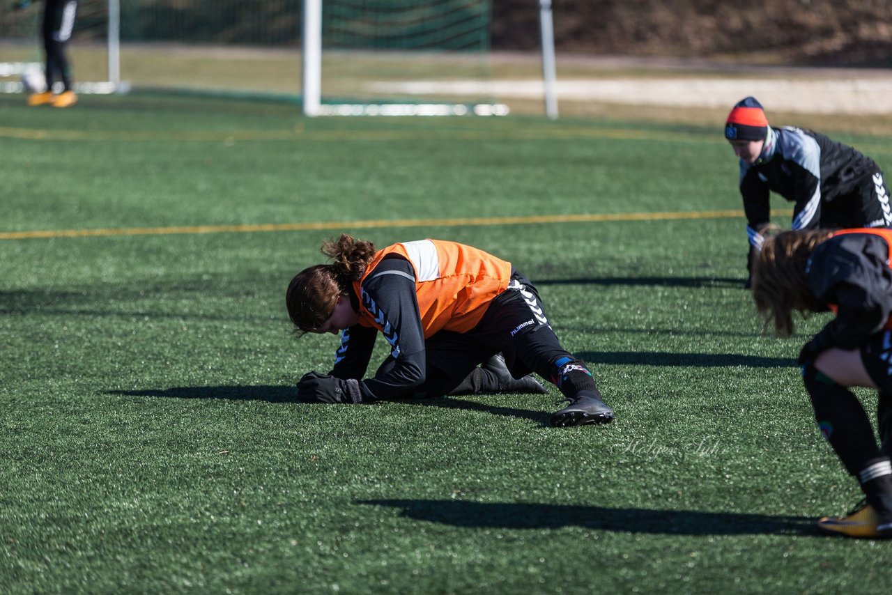 Bild 51 - B-Juniorinnen Halbfinale SVHU - Holstein Kiel : Ergebnis: 3:0